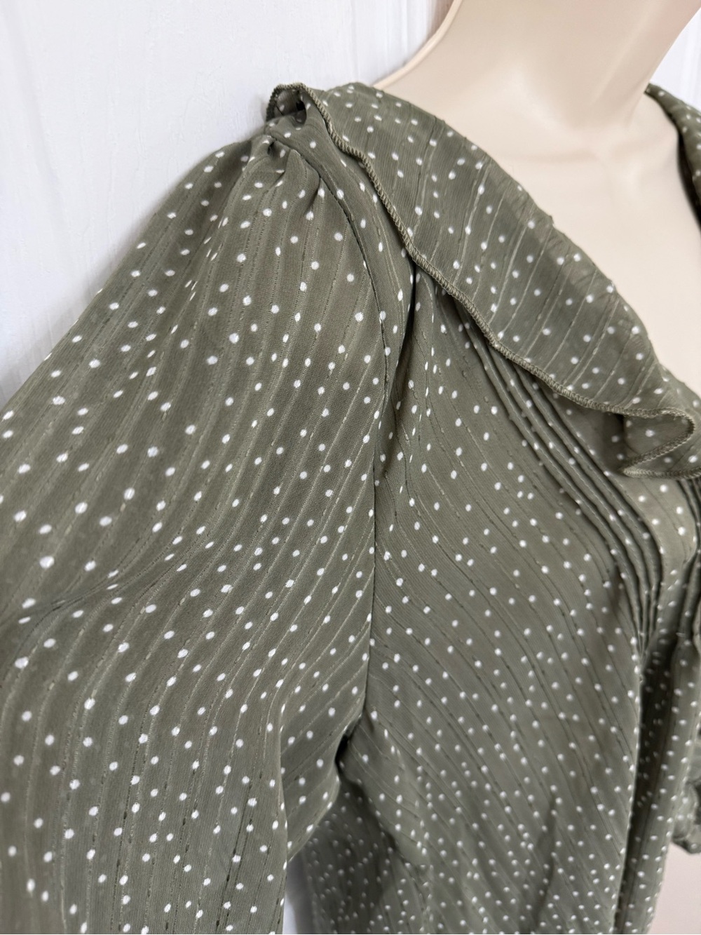 And Now This Green Polka Dot Ruffle Blouse Long Sleeve Sheer XL - Picture 6 of 14